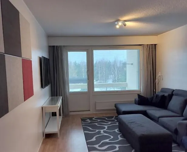 Purjeentie 7 פורי